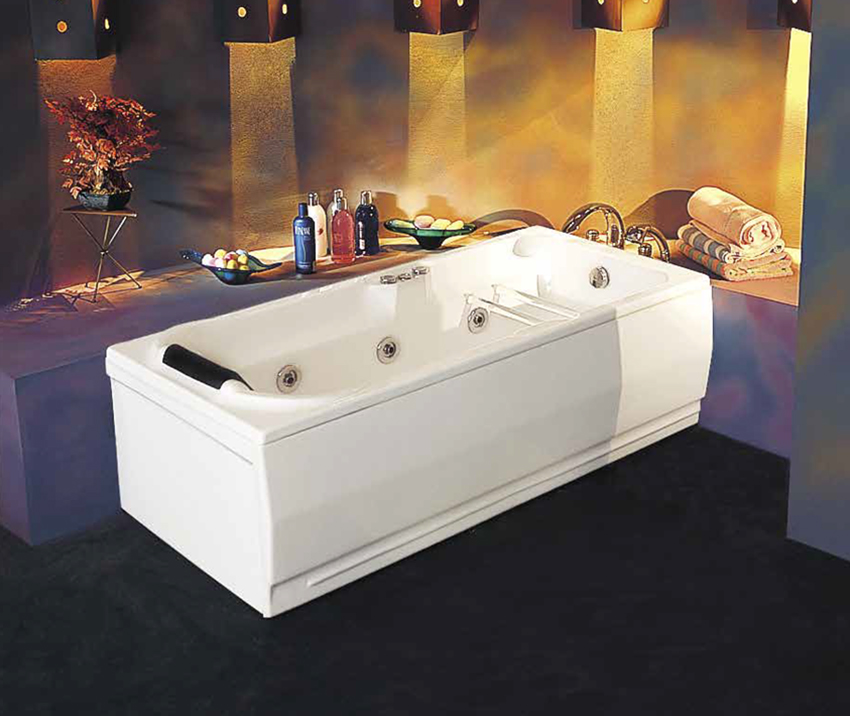Read more about the article Accessorize Your Rectangular Bathtub for Function and Style